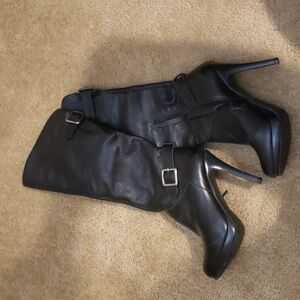 Cathy Jean Brazil, black heeled boots, size 5